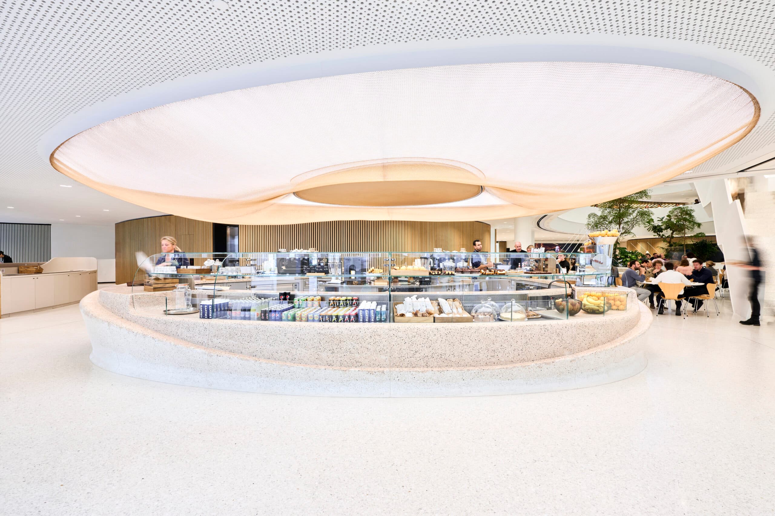 STRETCH ceiling — Kantoor & retail