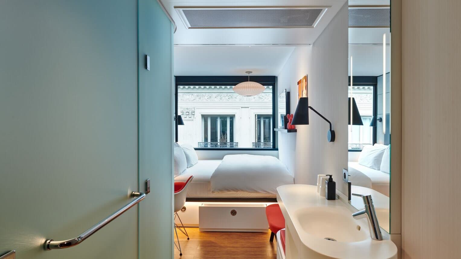 CitizenM Hotel — Badkamer